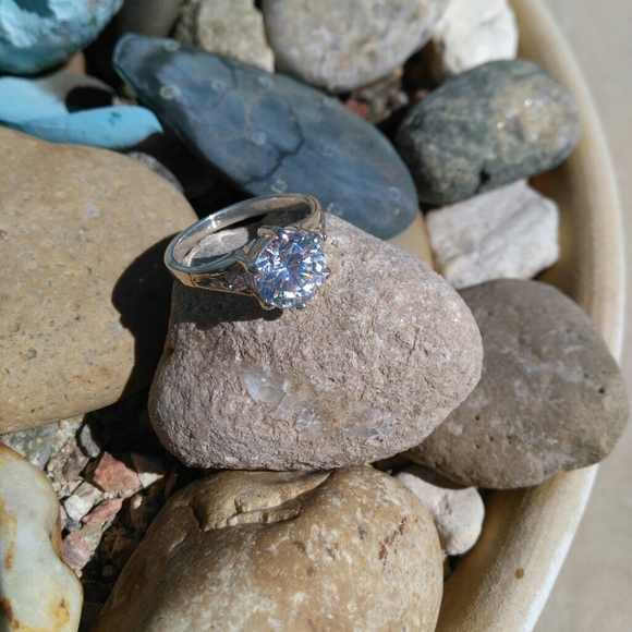 Sterling QVC DQ CZ 3ct Diamonique Solitaire Ring - Picture 6 of 9